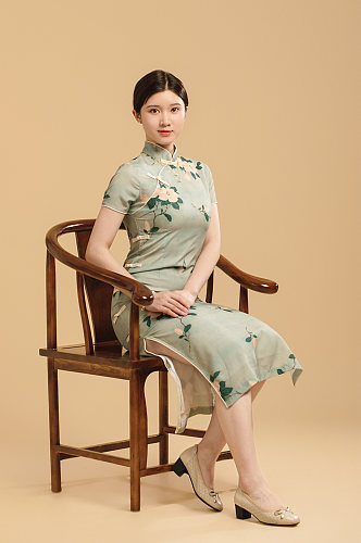 中国风女神节优雅旗袍淑女人物摄影图片