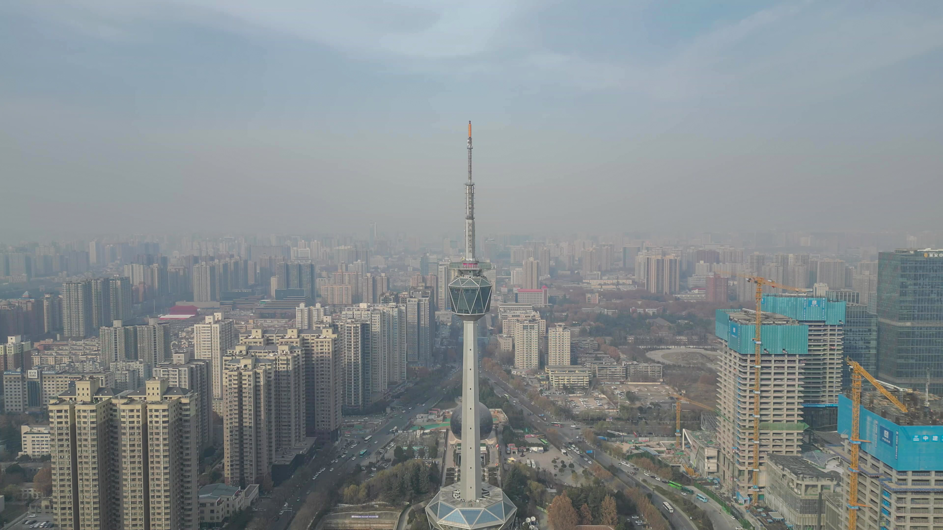 航拍陕西西安电视塔地标素材