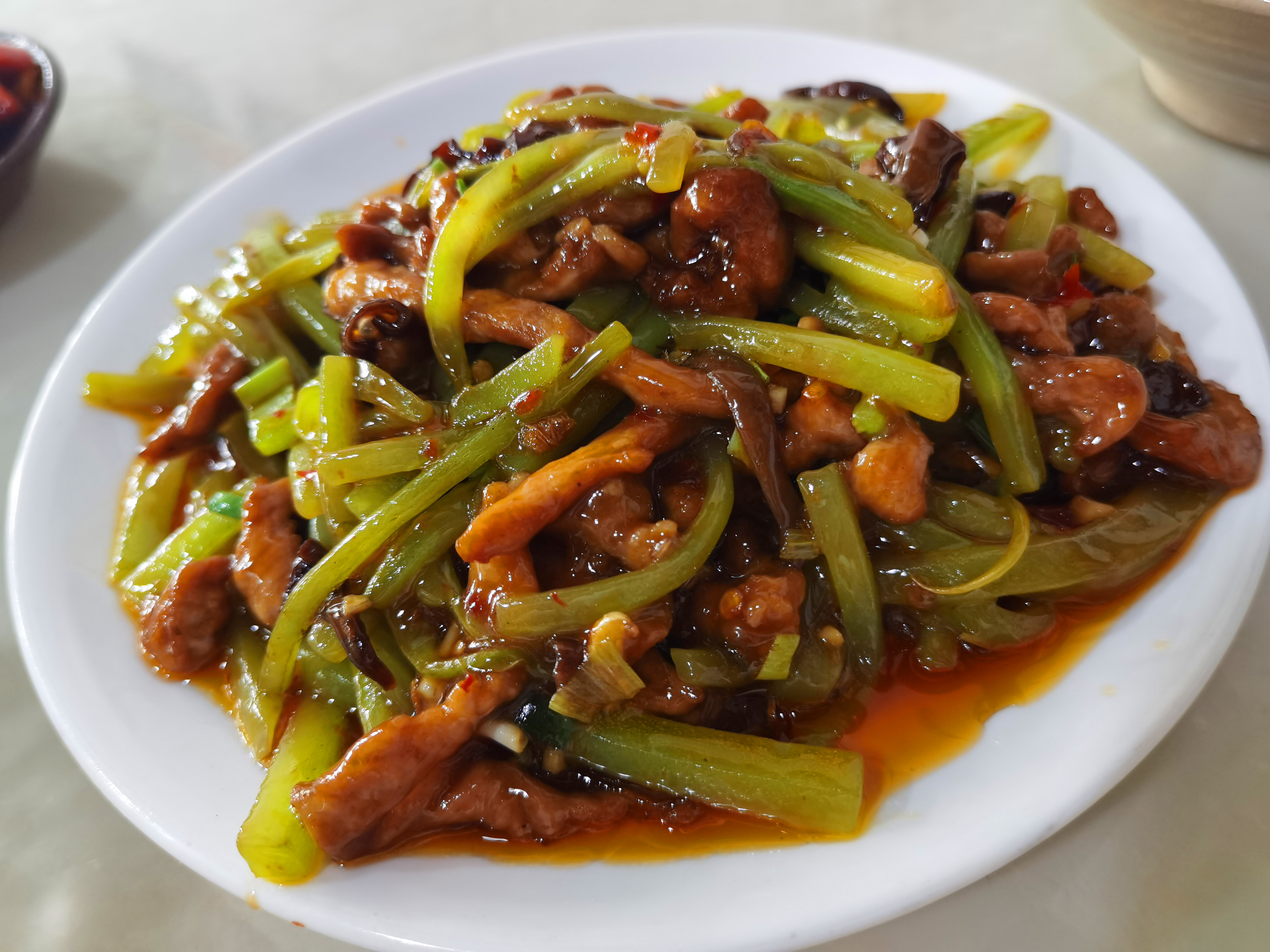 美味鱼香肉丝炒菜素材