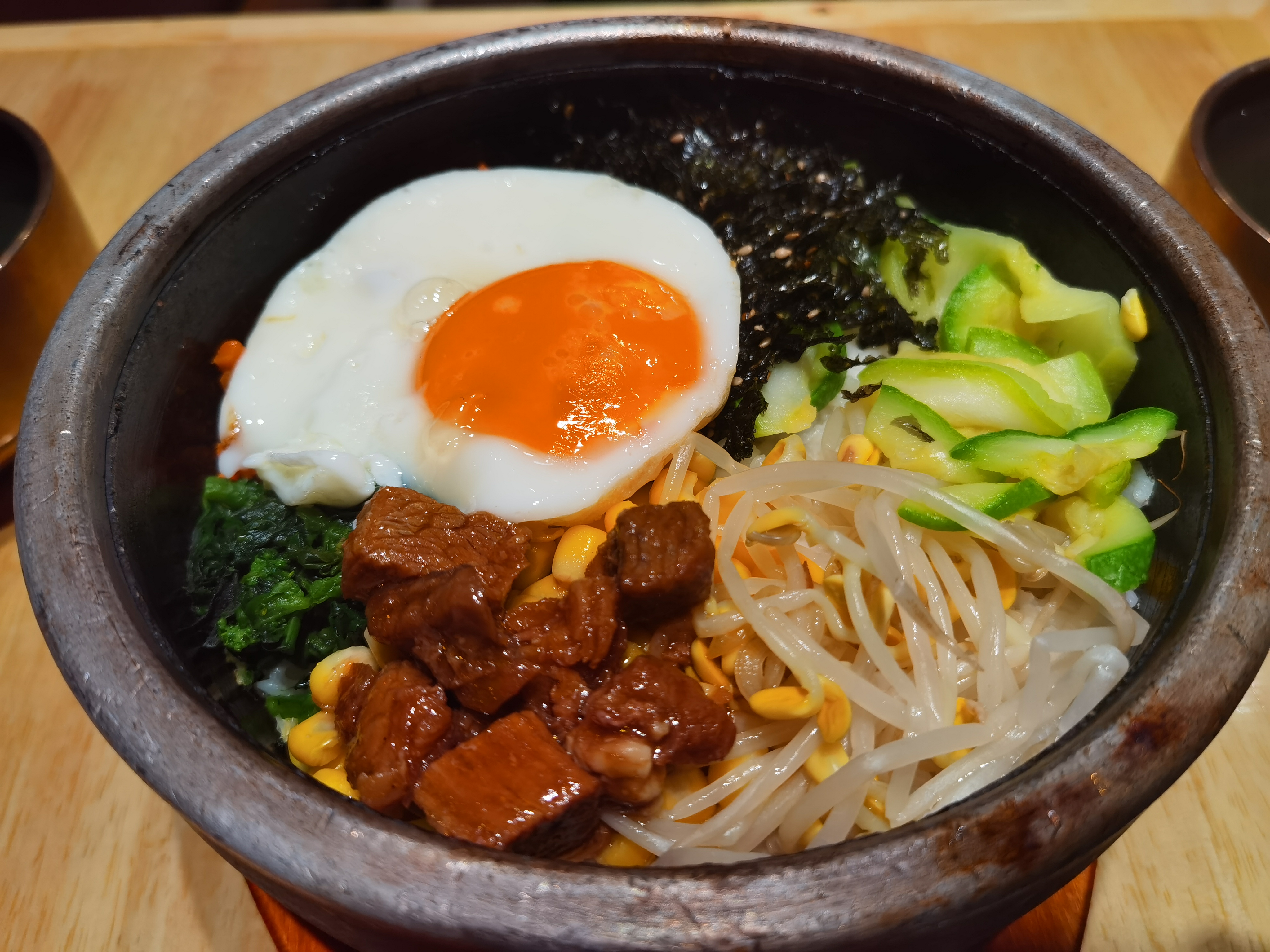 美味营养健康石锅拌饭素材