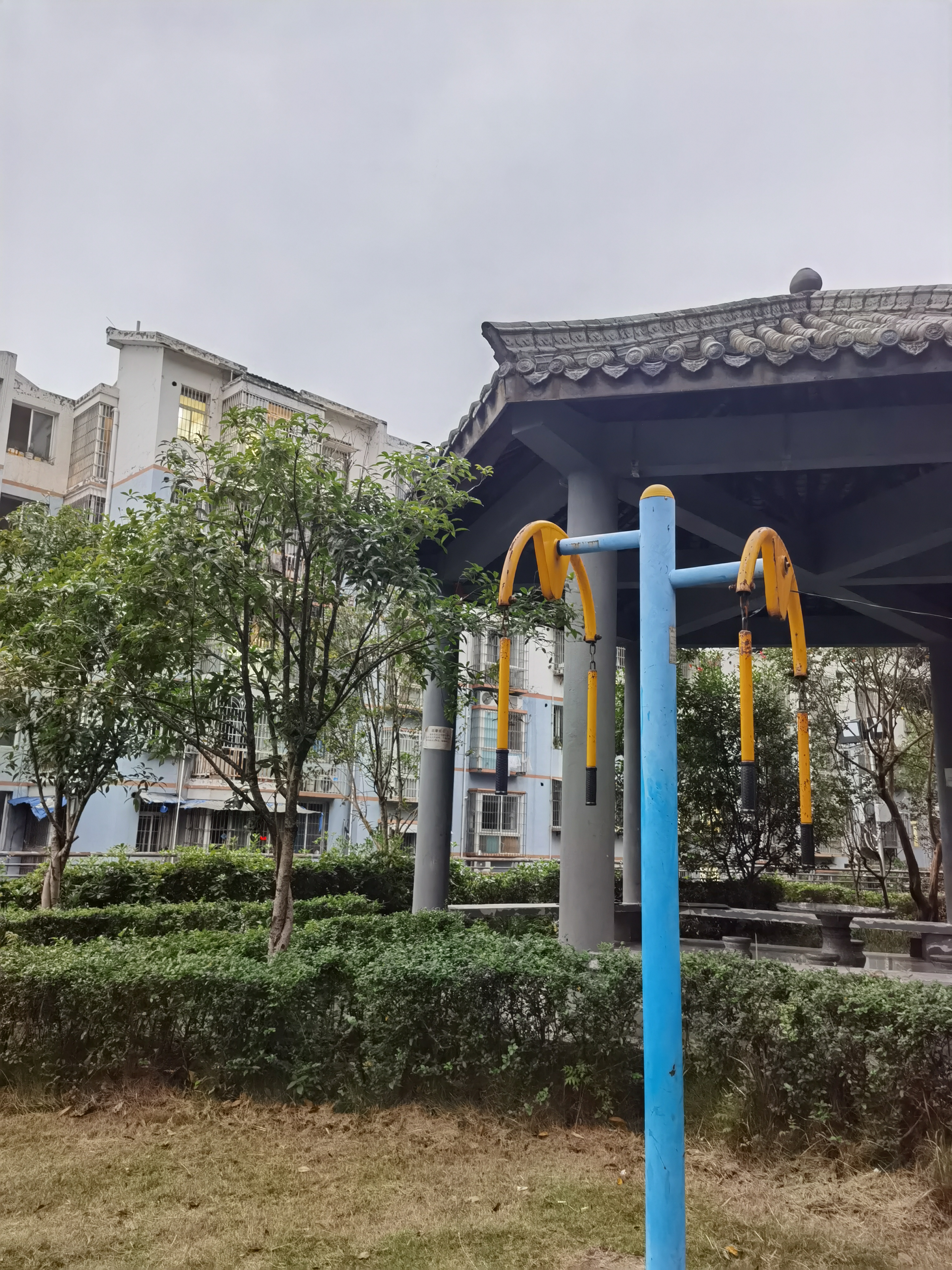 小区建筑与绿植环境素材