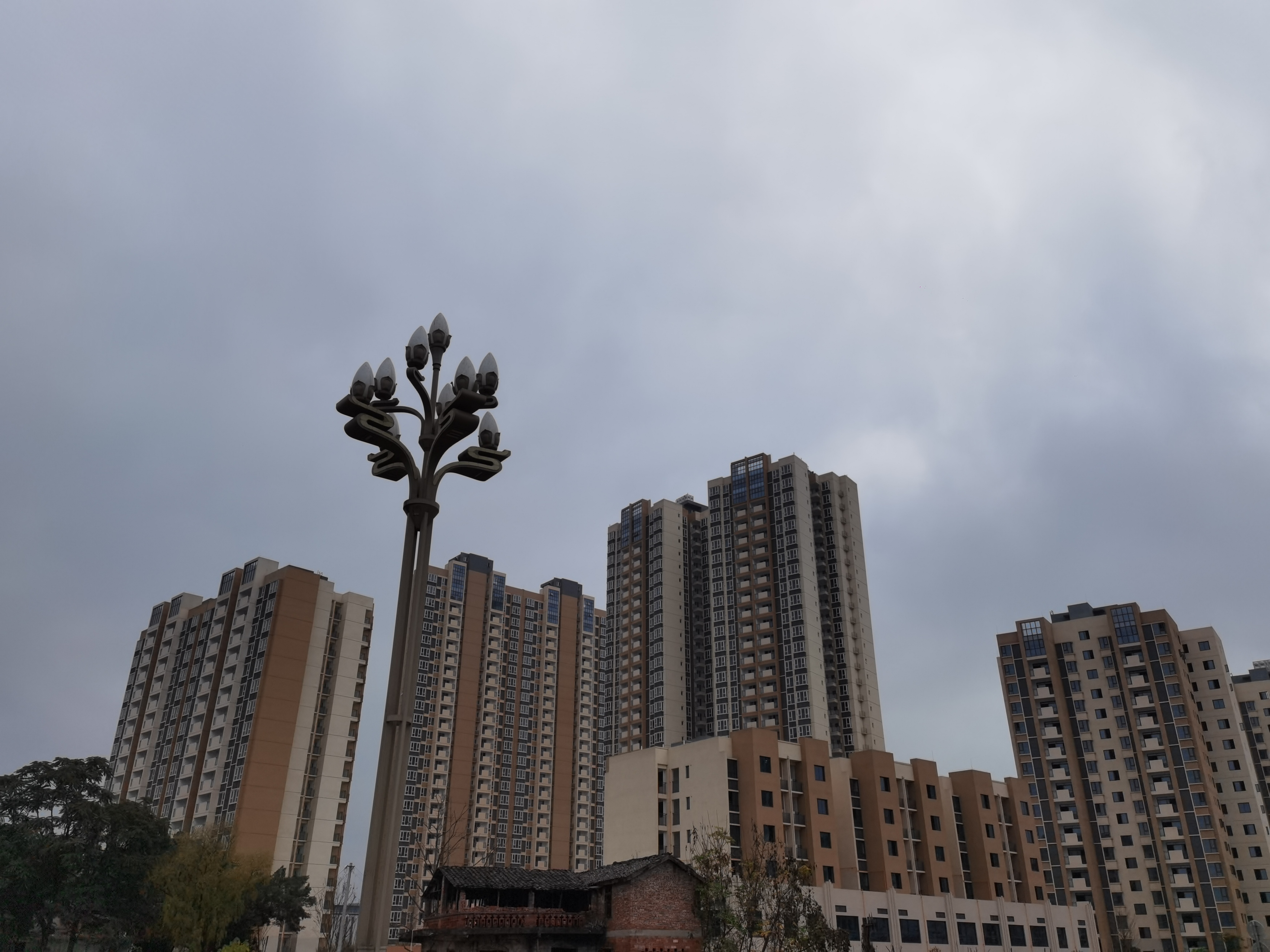 现代城市多层建筑外观素材