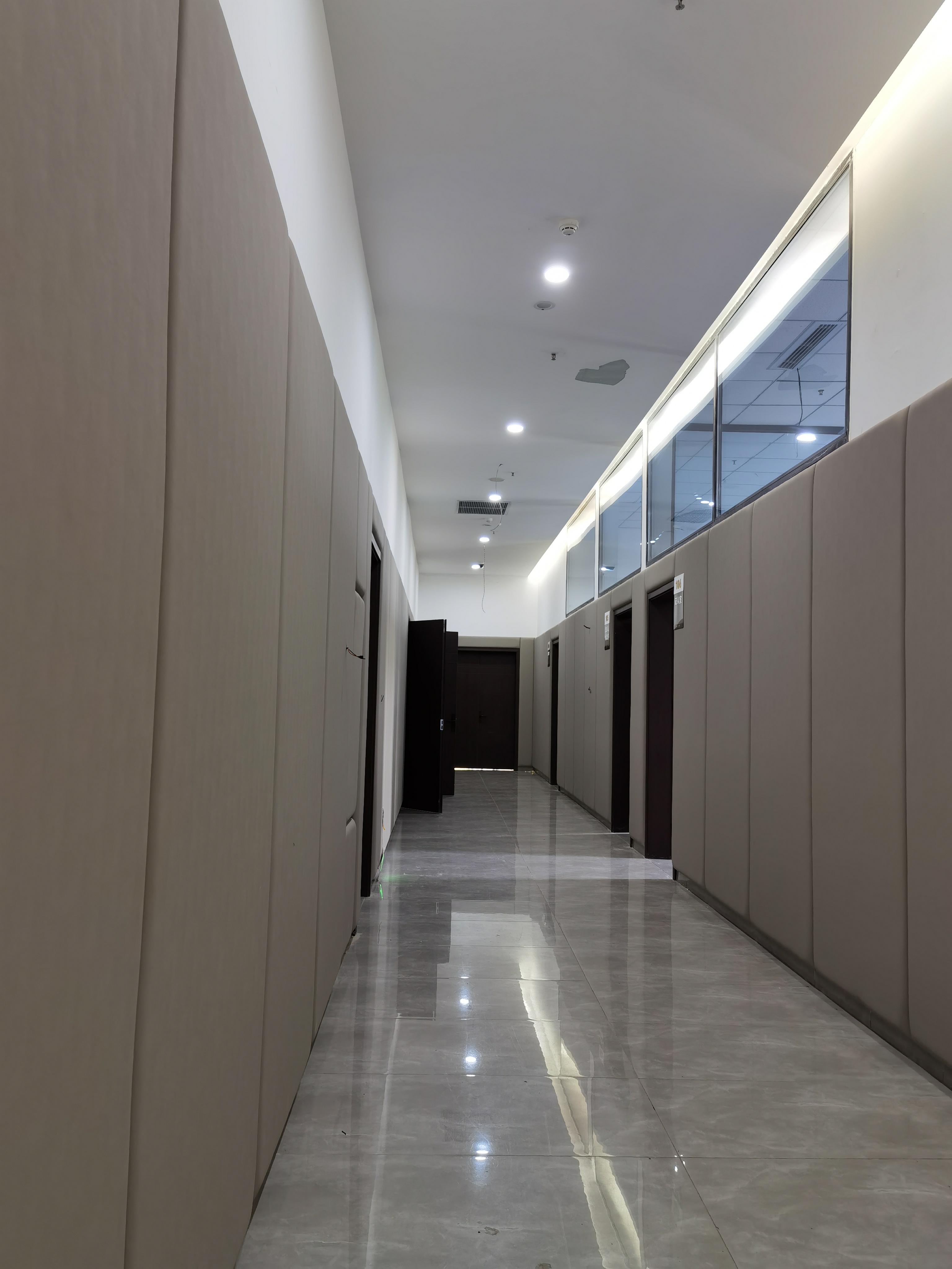 现代简约建筑内部场景素材
