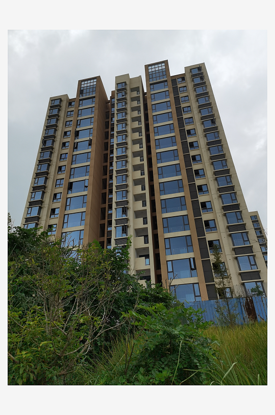 城市高层建筑外观-众图网