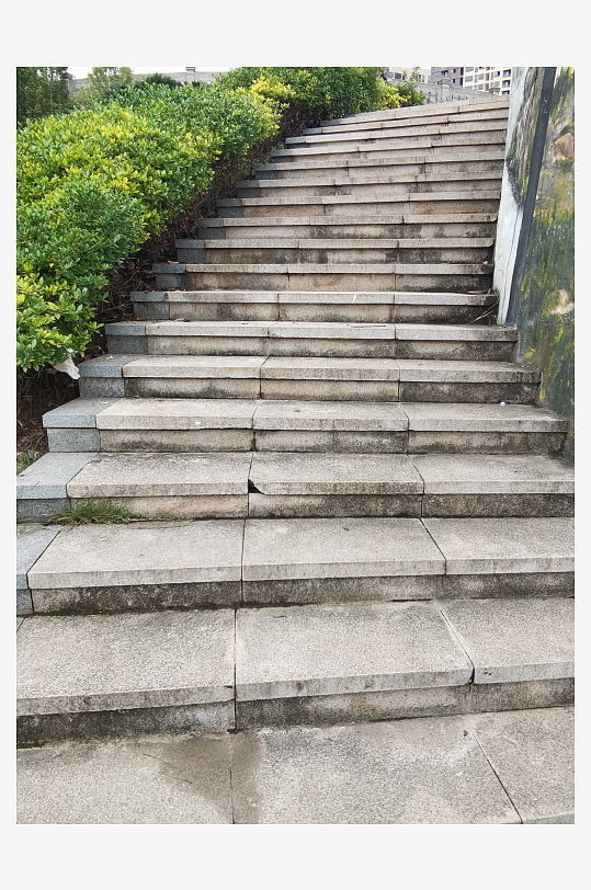 城市公园里的休闲步道-众图网