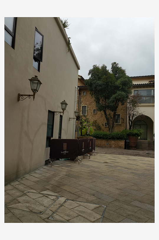 休闲城市建筑一角-众图网