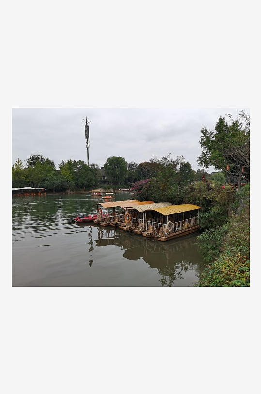 生态自然的河畔风光-众图网