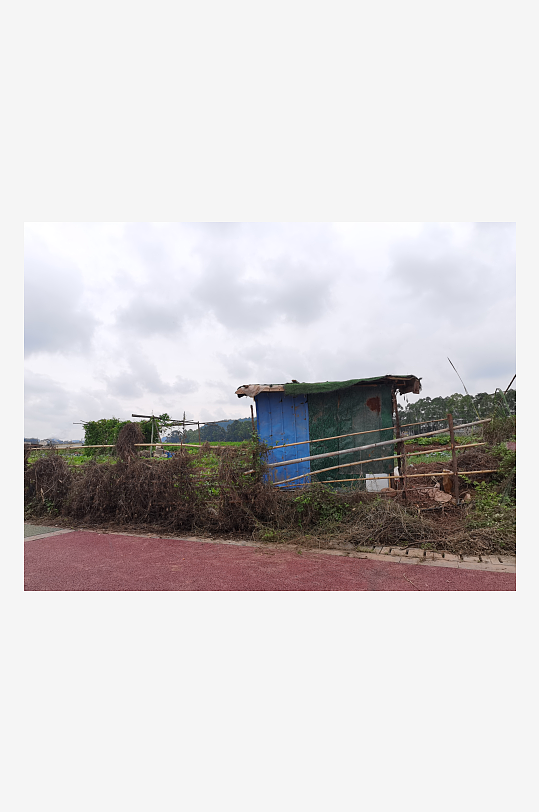 城郊人烟稀少的生活环境-众图网