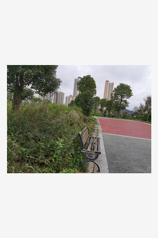 城郊人烟稀少的生活环境-众图网