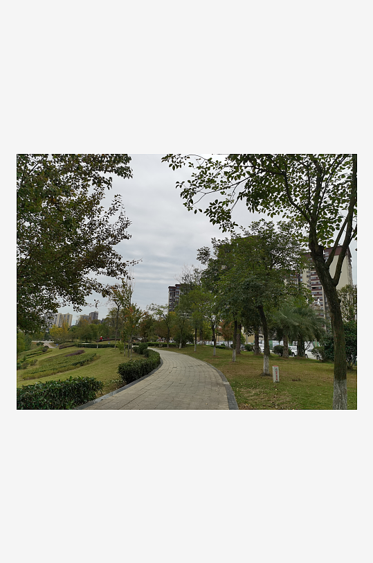 绿意盎然的生活环境-众图网