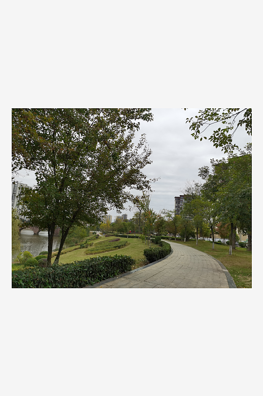 绿意盎然的生活环境-众图网