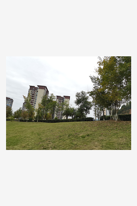 绿意盎然的休闲户外-众图网