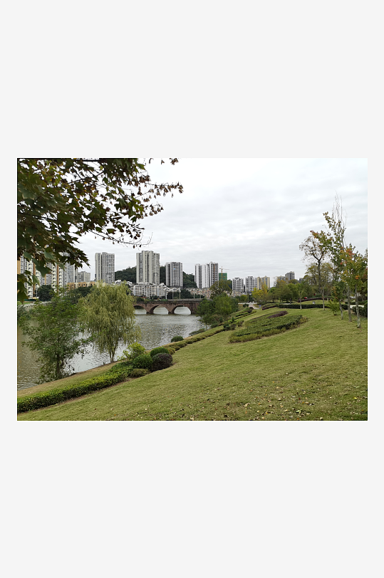 舒适清新的休闲公园-众图网