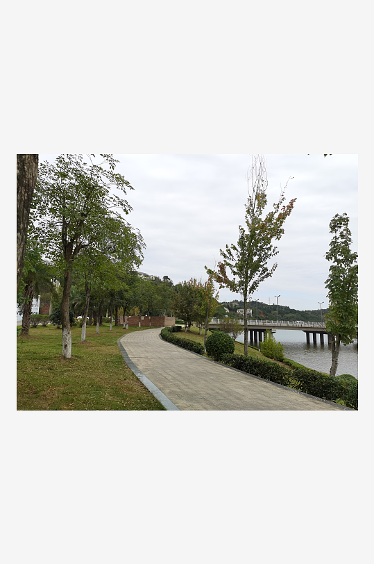 舒适悠闲的城市公园-众图网