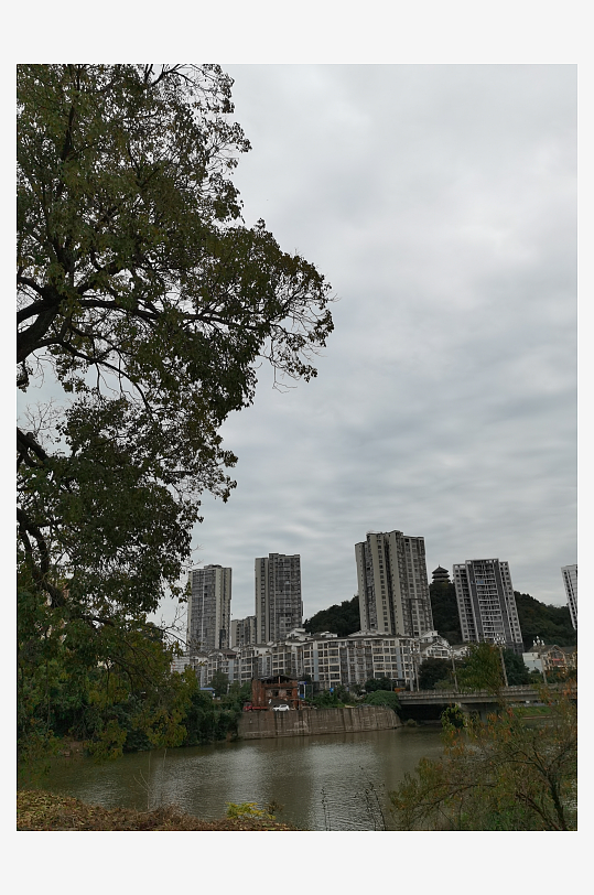 舒适宜居的休闲城市环境-众图网