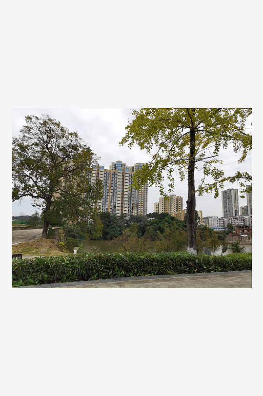 舒适的休闲城市环境-众图网