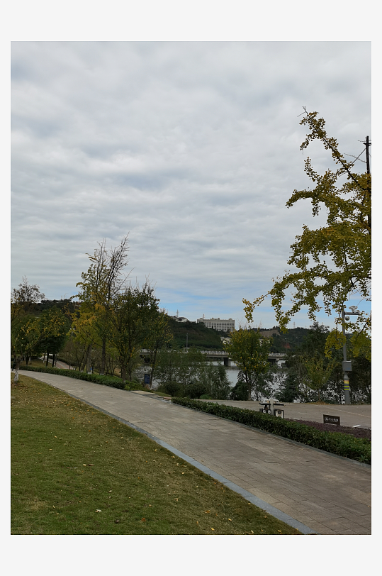 清新舒适的户外环境-众图网