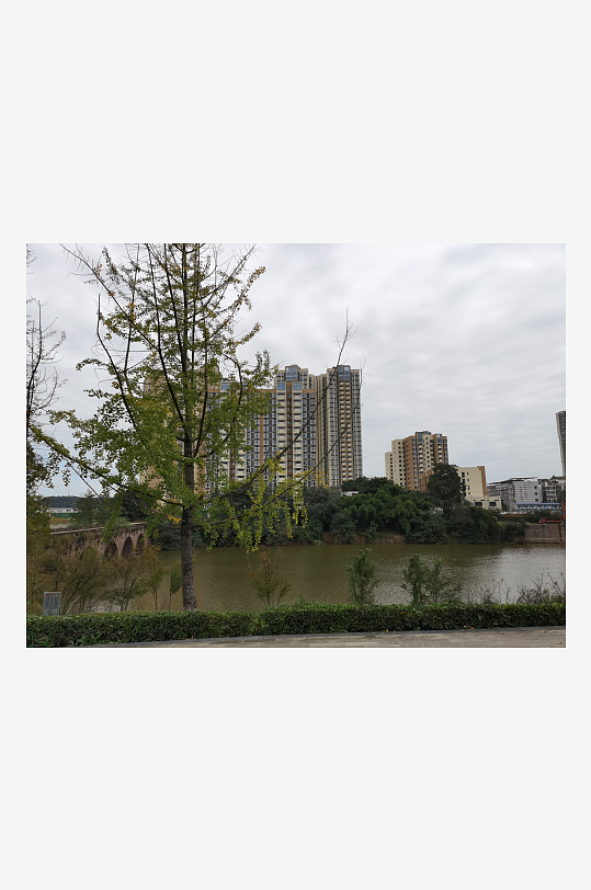 清新舒适的户外环境-众图网