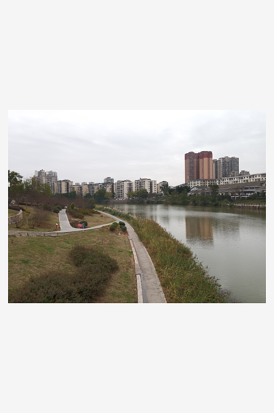 休闲城市河畔风光-众图网