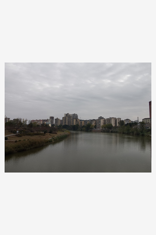休闲城市河畔风光-众图网