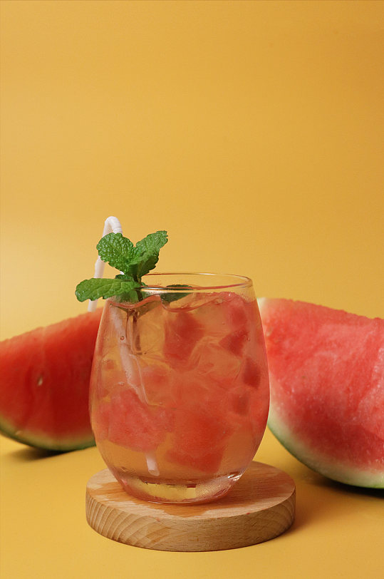 西瓜水果饮料果茶小清新插图夏季摄影照片