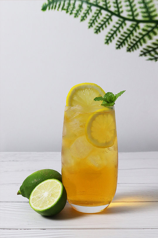 酸甜水果饮料青柠果茶插图夏季摄影照片