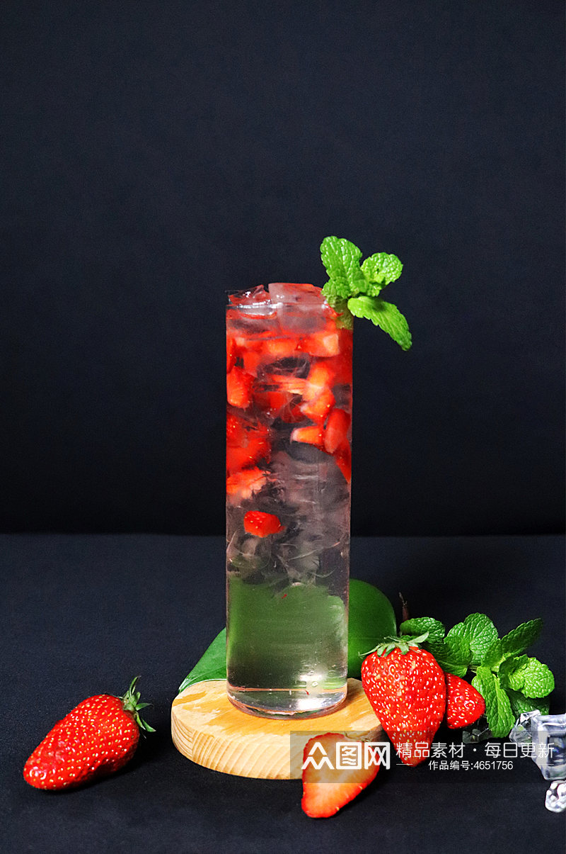 草莓果粒饮料果茶插图夏季摄影照片素材