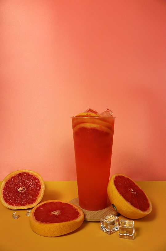 大杯西柚果汁饮料果茶插图夏季摄影照片