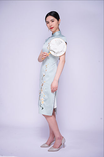 气质旗袍美女国潮造型商业摄影图片照片