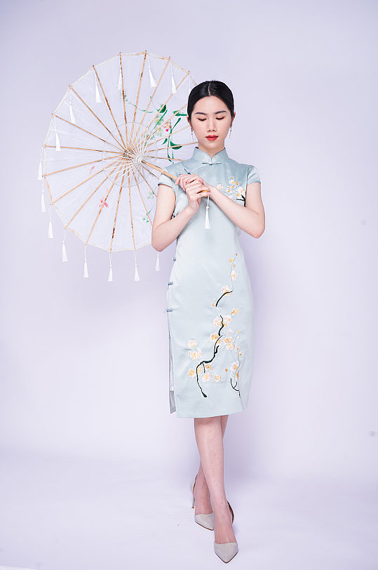 气质美女旗袍站姿商业摄影图片照片