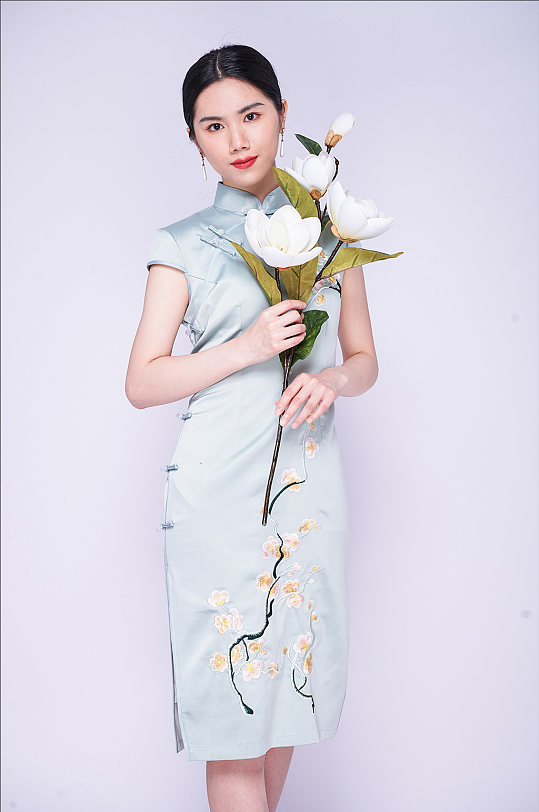 新中式旗袍美女商业鲜花国潮摄影图片照片