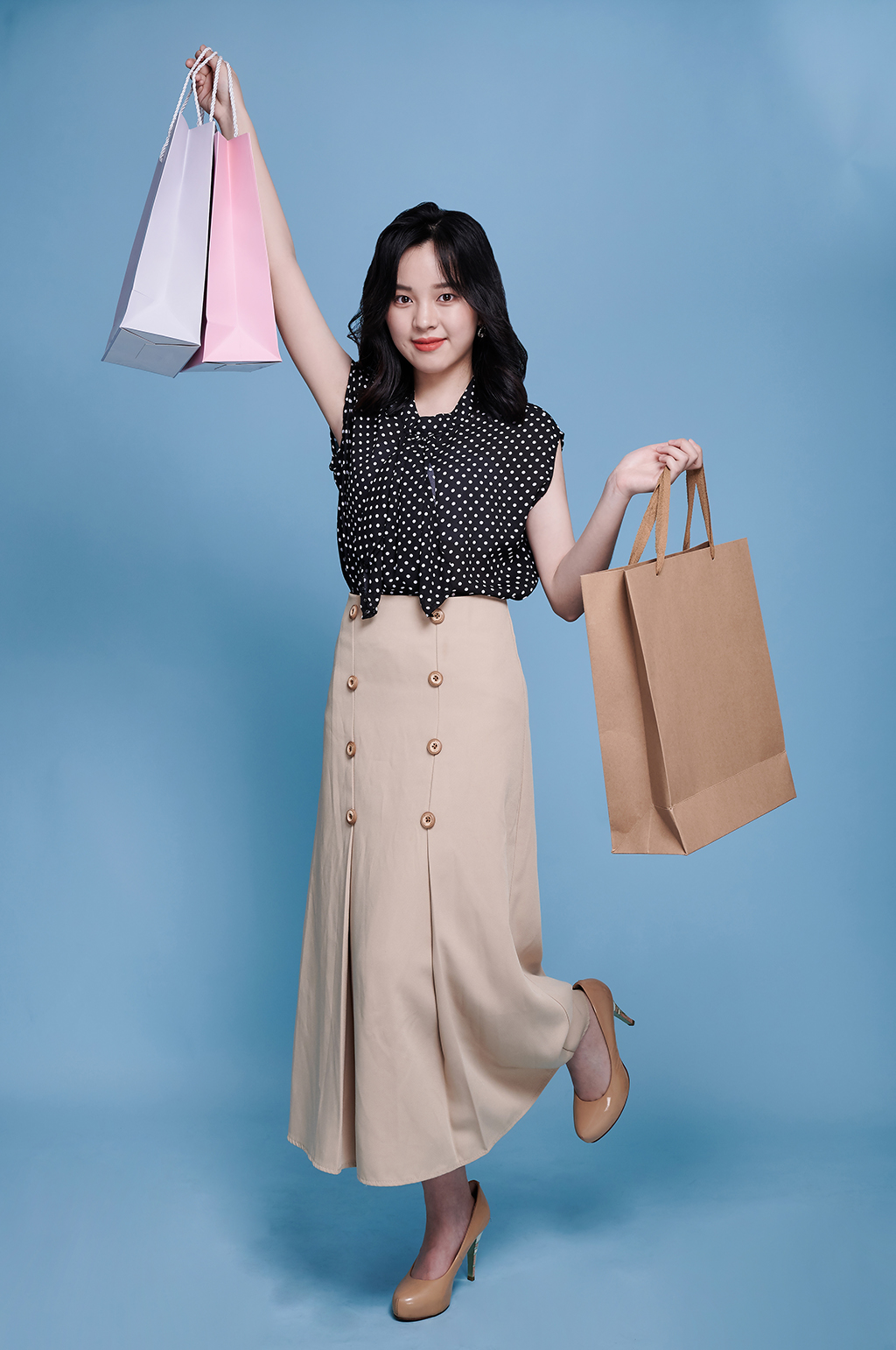 欢乐职场女性购物精修人物摄影图片素材