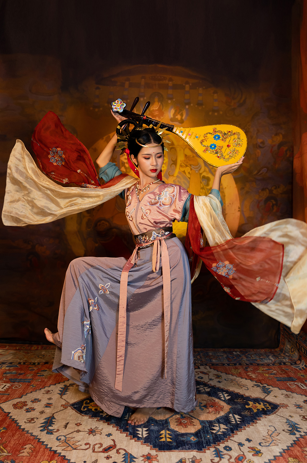 敦煌汉服飞天舞蹈仙女琵琶人物摄影精修图片素材