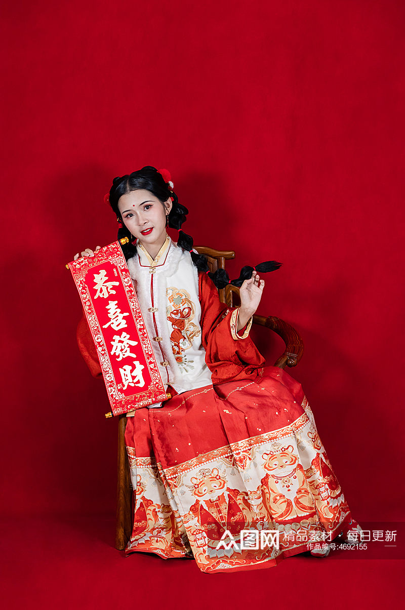 红色新年汉服女生恭喜发财人物摄影精修图片素材