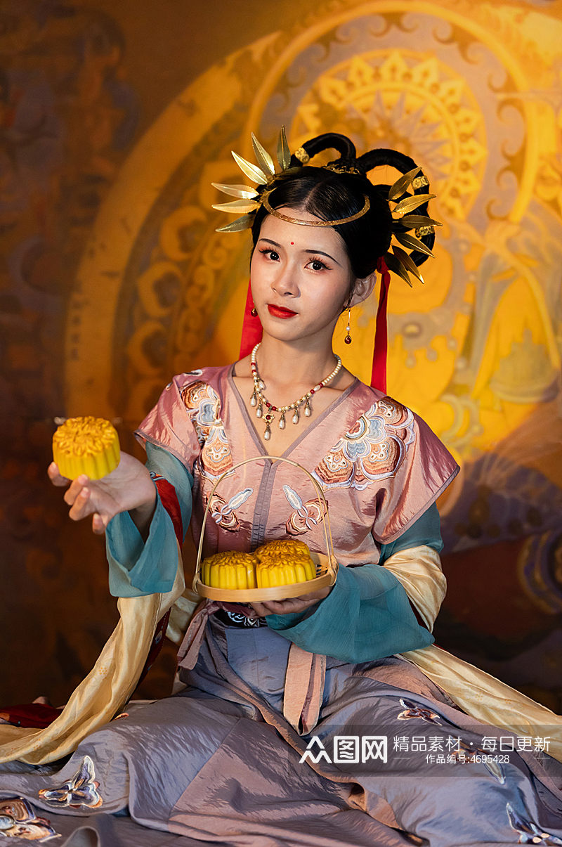 敦煌嫦娥飞天月饼中秋节汉服女性人物摄影图素材