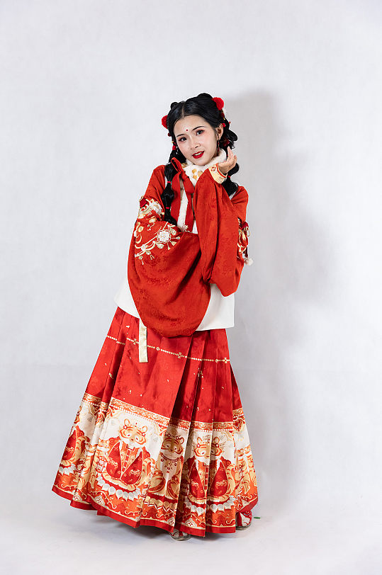 春节拜年新年汉服女生造型人物摄影图片
