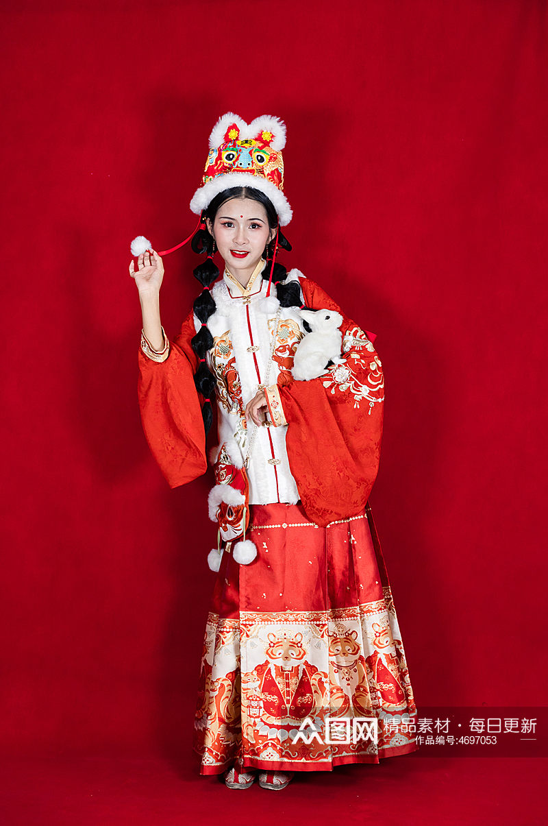 中秋节刺绣明制汉服女生兔子人物摄影图片素材