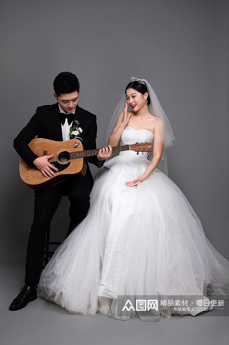 弹吉他婚纱照婚礼男女人物精修摄影图素材
