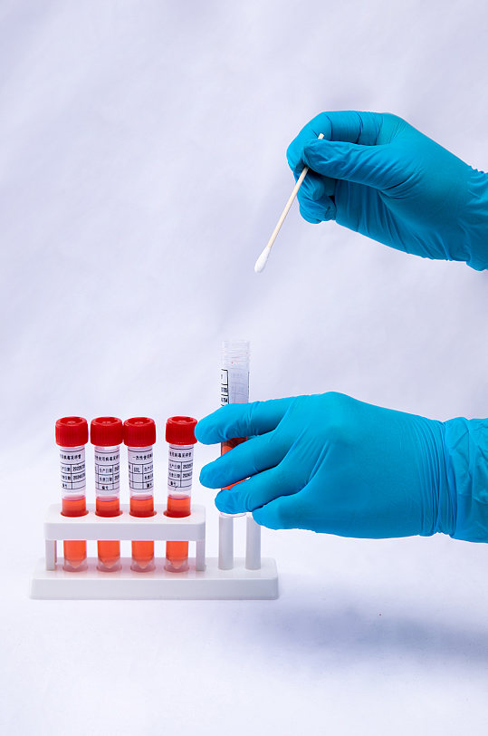 蓝色手套核酸检测西医防护物品摄影图片-众图网