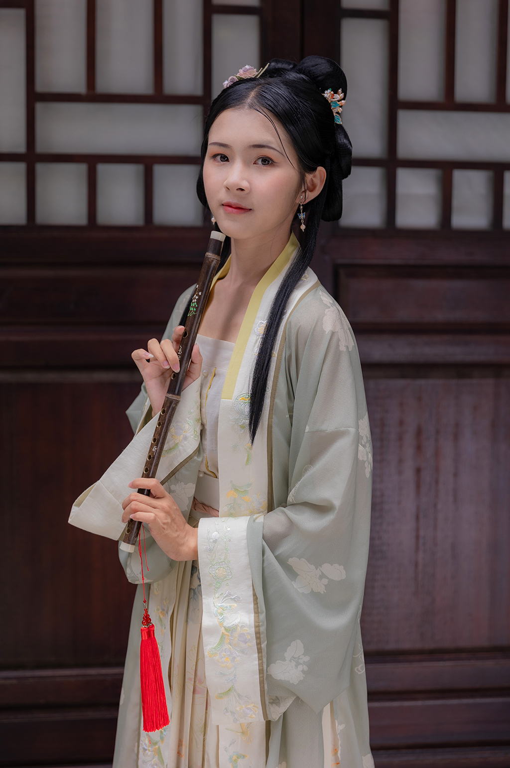 横笛古装美女宋制汉服人物摄影精修图片素材