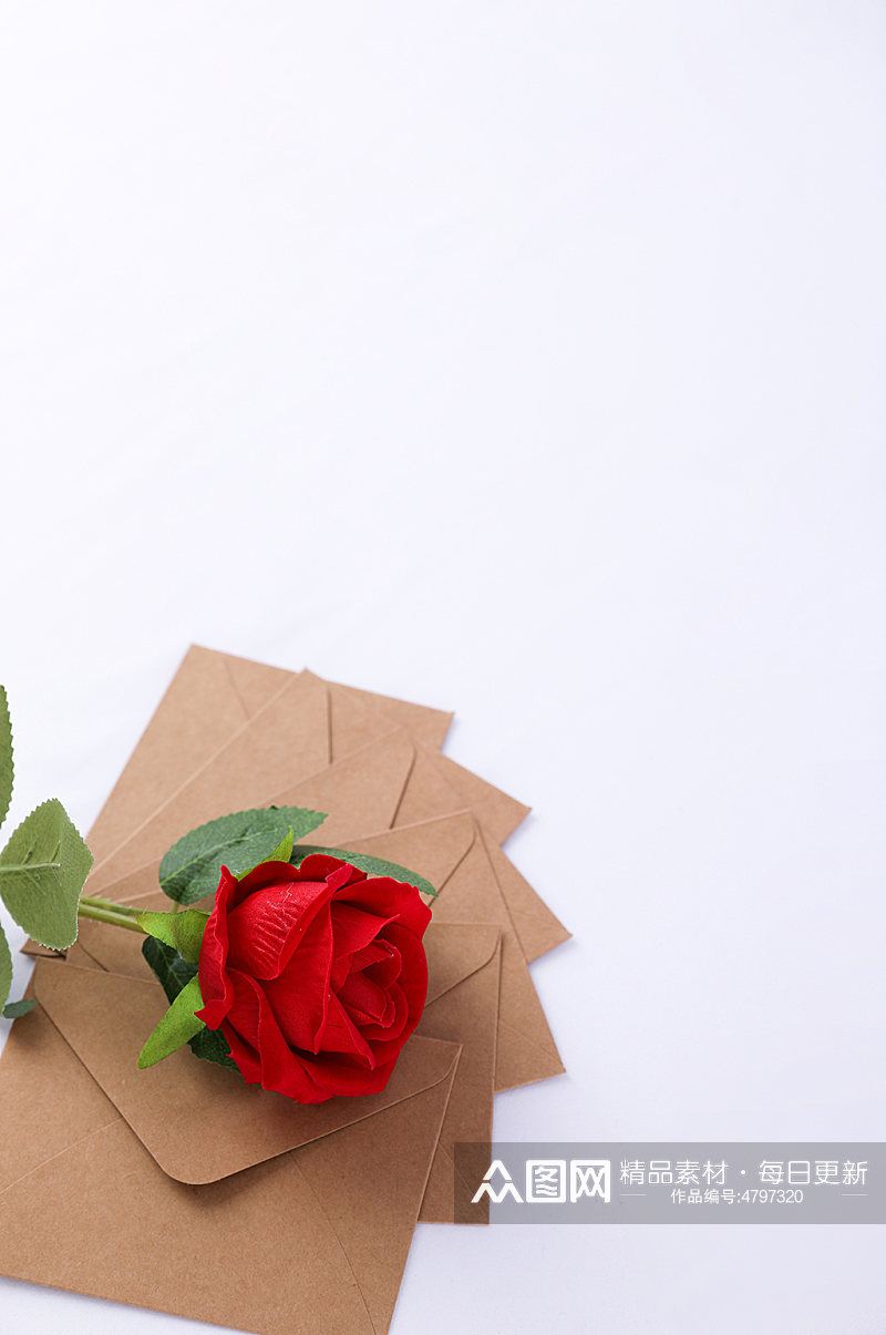 红色一枝玫瑰浪漫信封情人节摄影图片素材