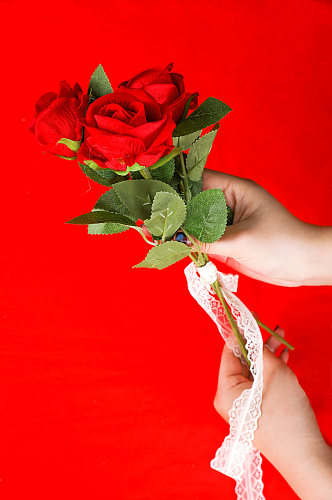 玫瑰花花束礼物情人节摄影图片