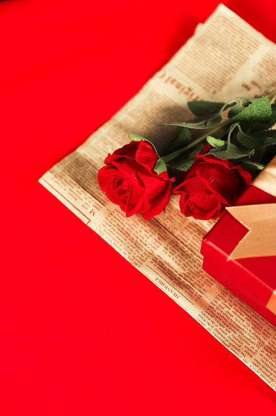 浪漫红色玫瑰花礼盒214情人节摄影图片