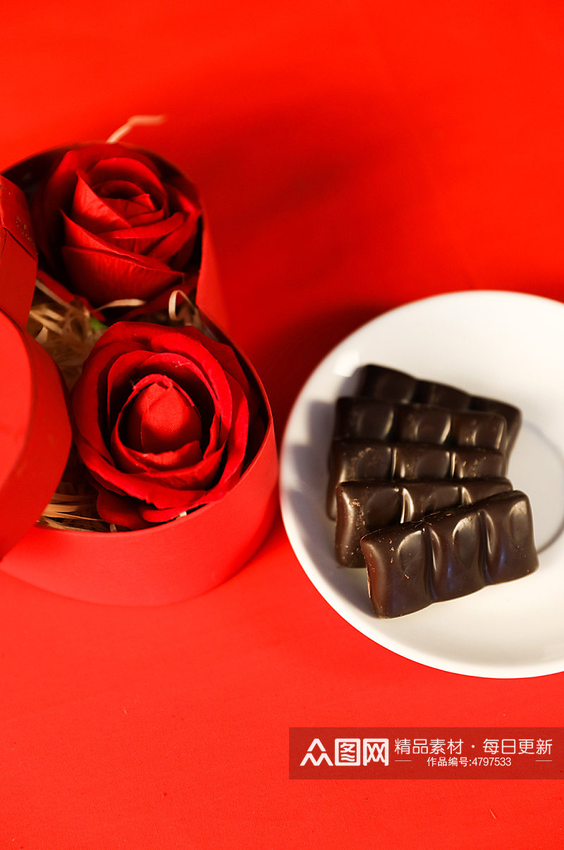 甜蜜玫瑰花礼物盒巧克力情人节摄影图片素材
