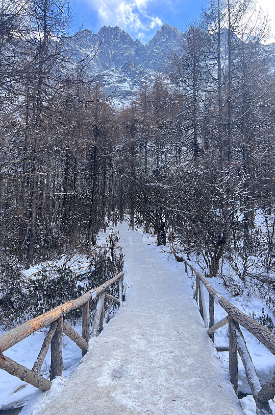 山林小桥四川冬季立冬雪山雪景风景摄影图片-众图网