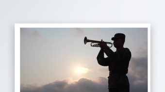 战士傍晚吹号剪影实拍特写-众图网