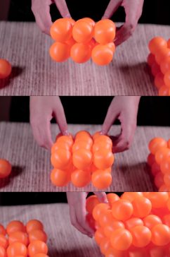 乒乓球蛋白质分子大小演示实验教具实拍