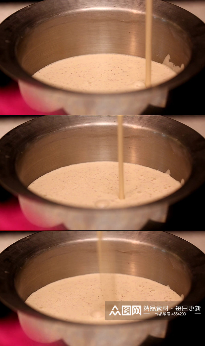 熬五谷豆浆制作核桃酪实拍素材