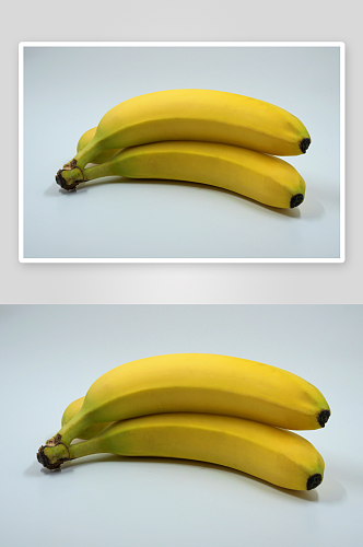 白色背景上的三根香蕉果实
