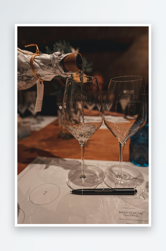 白葡萄酒高清摄影图